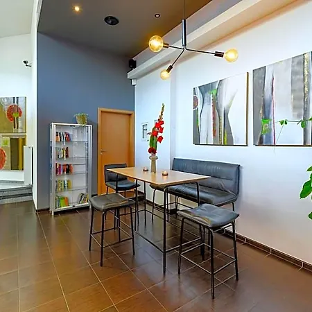 Sleepinroomz Boutique Dortmund-west Hotel 3*