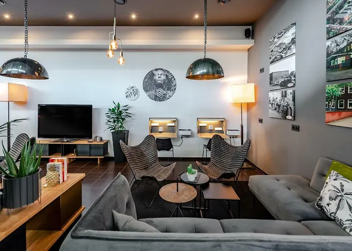 מלון Sleepinroomz Boutique 3*